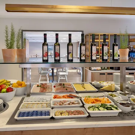 Hilton Garden Tivoli 호텔