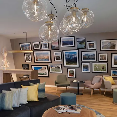 מלון Hilton Garden Tivoli