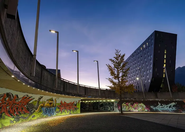 Hilton Garden Tivoli فندق إنسبروك