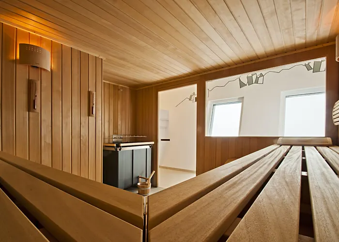 Hilton Garden Tivoli 4*