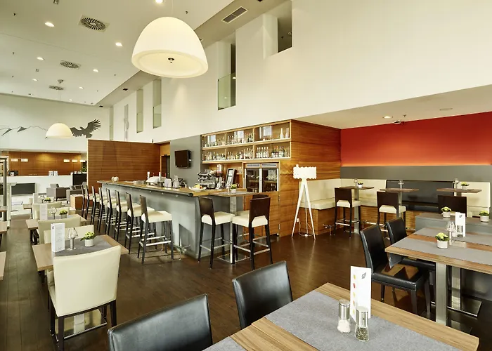 מלון Hilton Garden Tivoli 4*