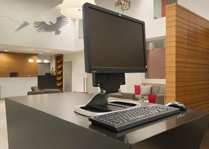 מלון Hilton Garden Tivoli