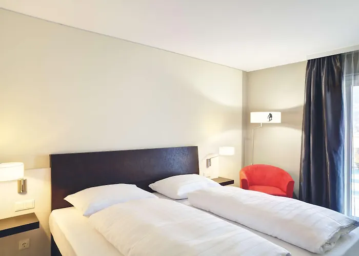 מלון Hilton Garden Tivoli